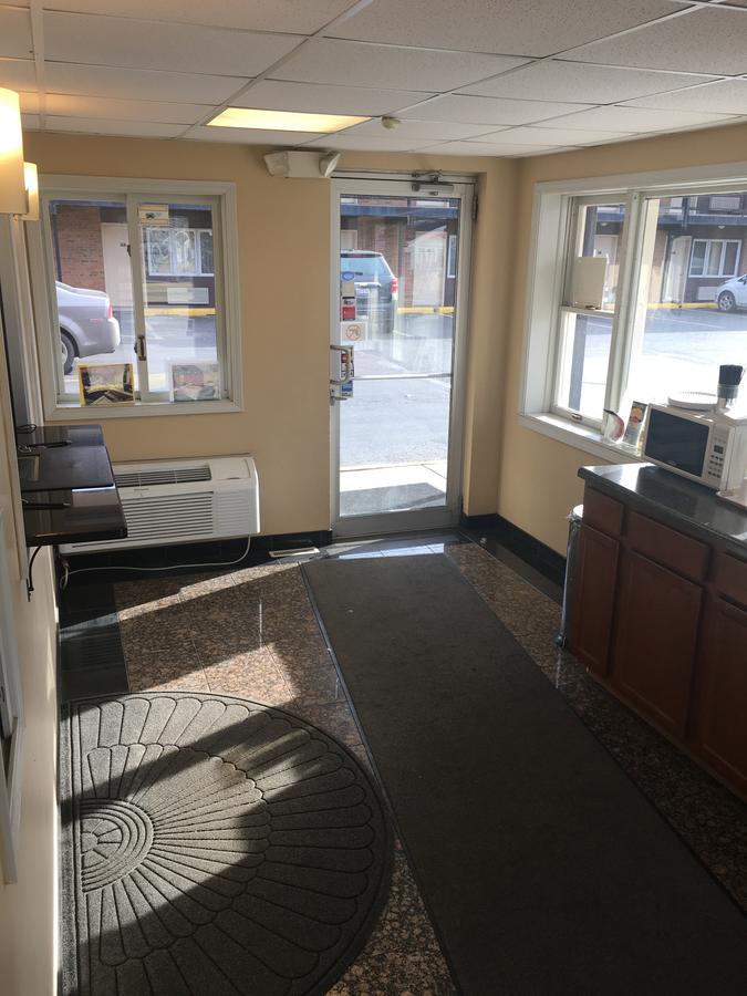 Midway Inn & Suites Oak Lawn Dış mekan fotoğraf