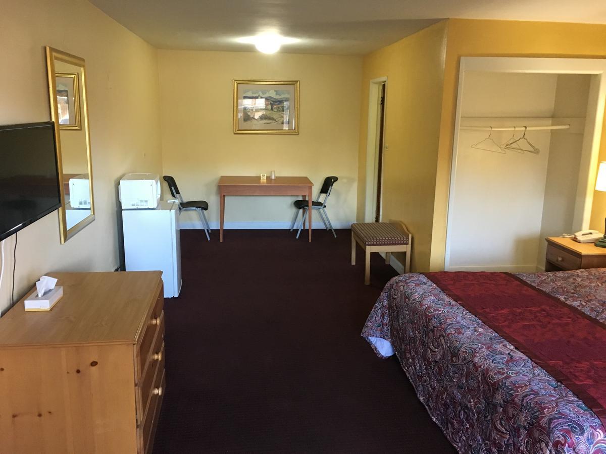 Midway Inn & Suites Oak Lawn Dış mekan fotoğraf