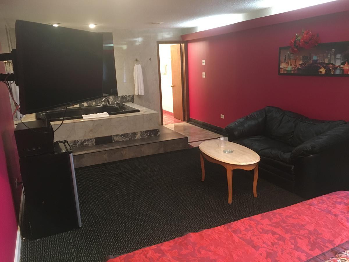 Midway Inn & Suites Oak Lawn Dış mekan fotoğraf